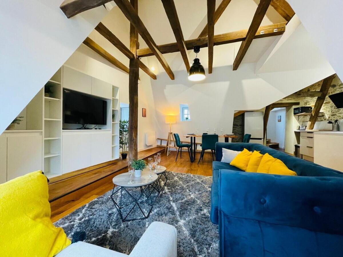 Casa : L'eclat De La Doutre Apartment