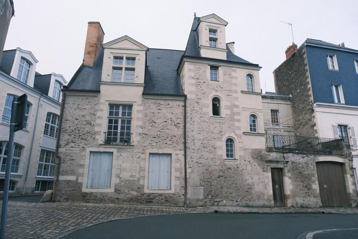 Casa : L'eclat De La Doutre